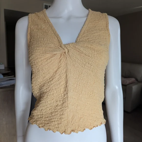 Madewell Popcorn-Knit Twist-Front Sleeveless Top - Picture 4 of 8